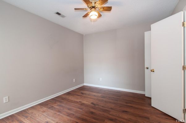 University Ct, Raleigh, NC listing photo