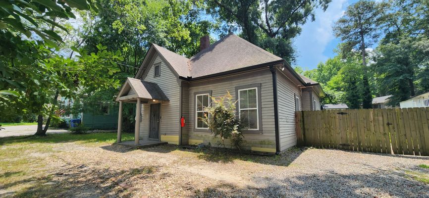 Bolton Rd Nw listing photo