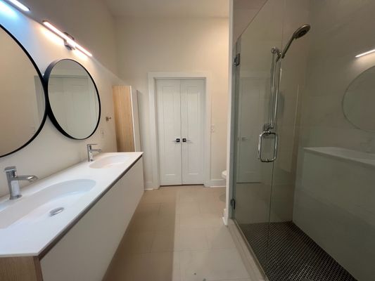 Custer Ave Se listing photo