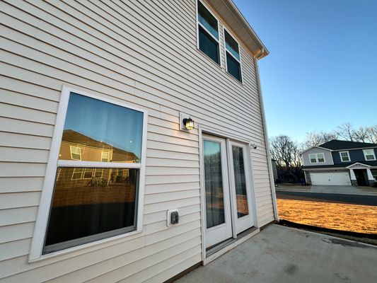 Bedrock Rd listing photo
