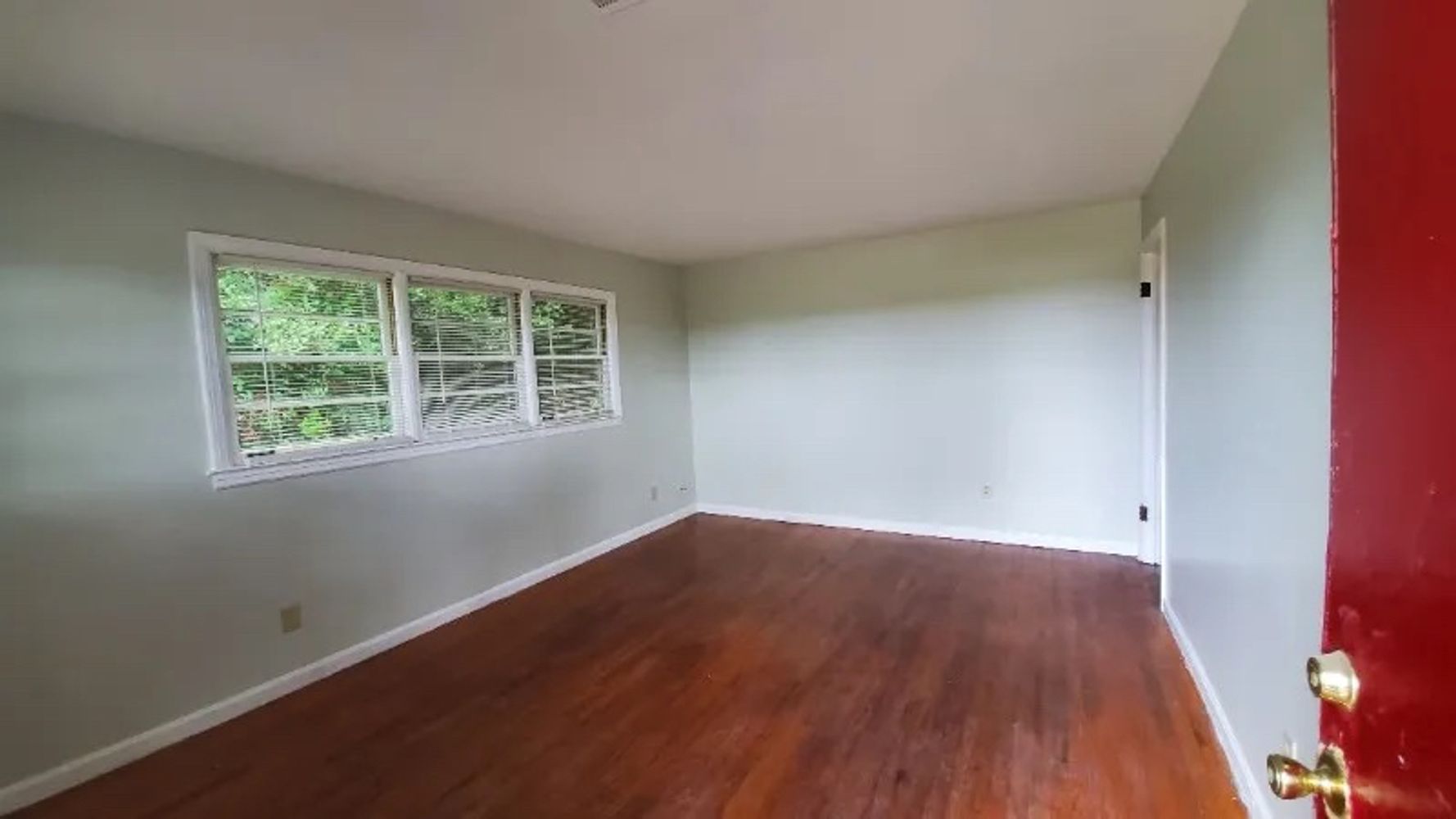Metropolitan Pkwy SW, Atlanta 30310 on Alcove