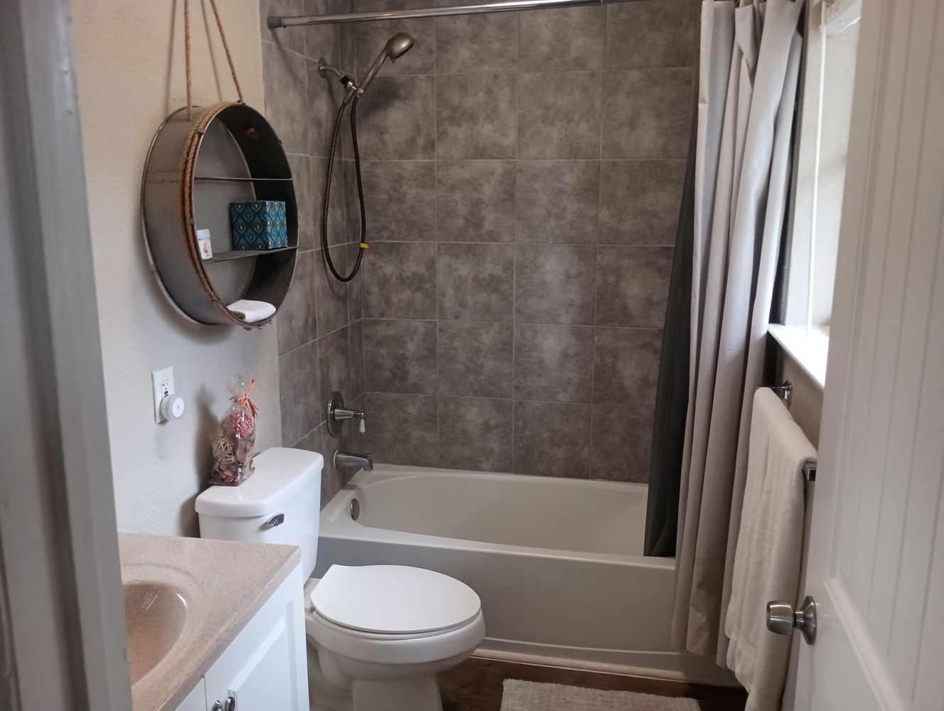 Co-living rooms at N PanAm Expy, San Antonio TX 78208 on Alcove