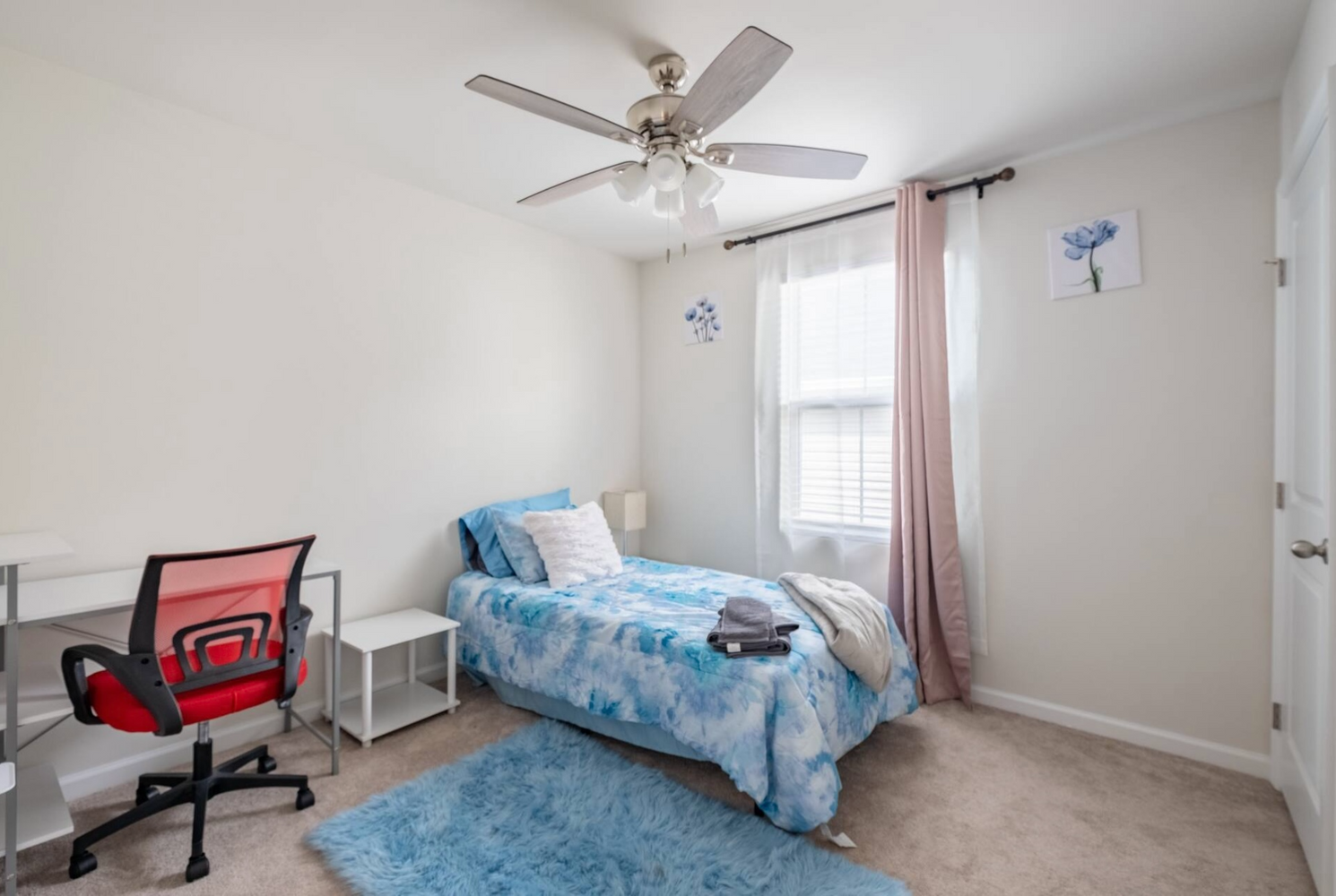 Co-living rooms at Skipjack Ln, Charlotte NC 28269 on Alcove