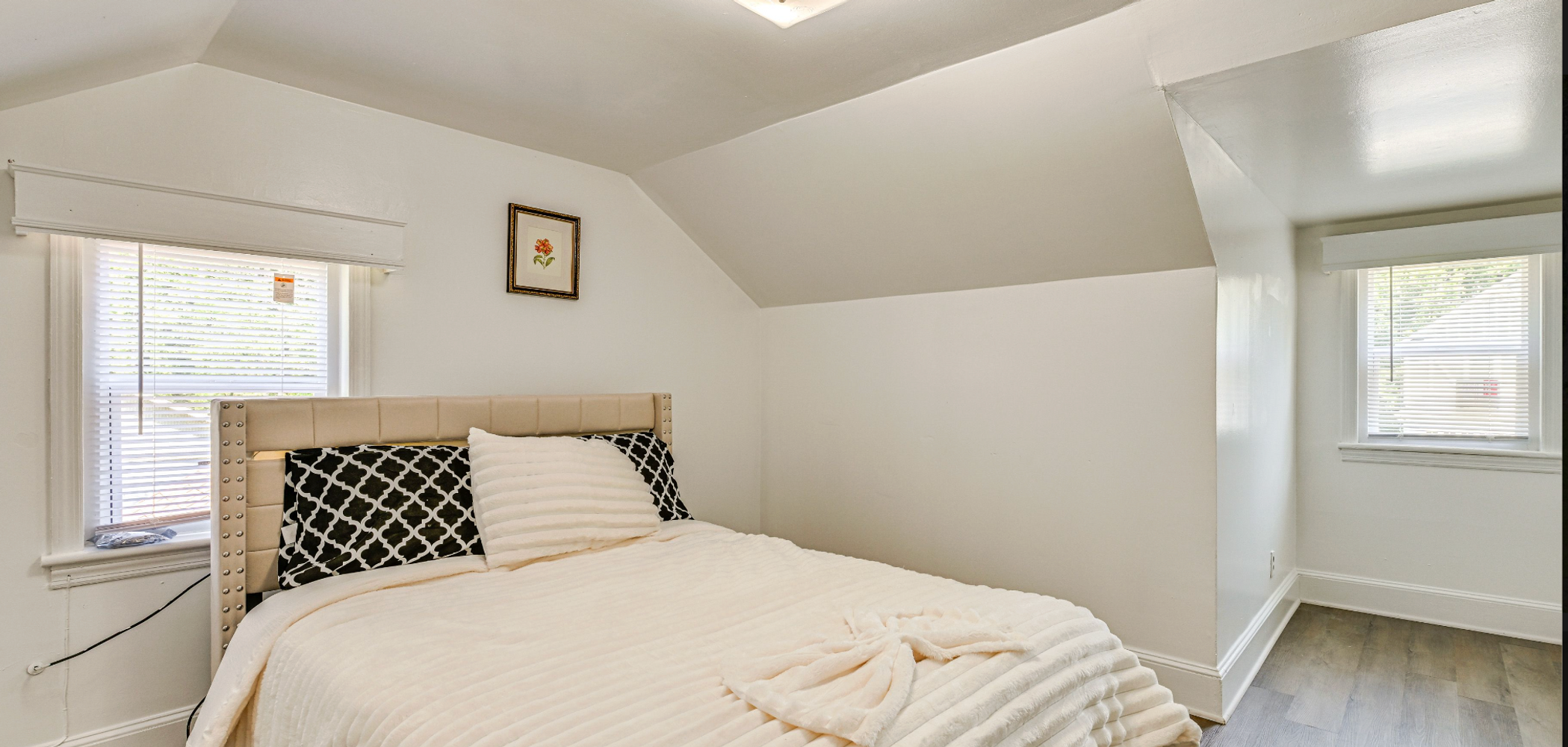 Austin Dr, Charlotte NC 28213 on Alcove