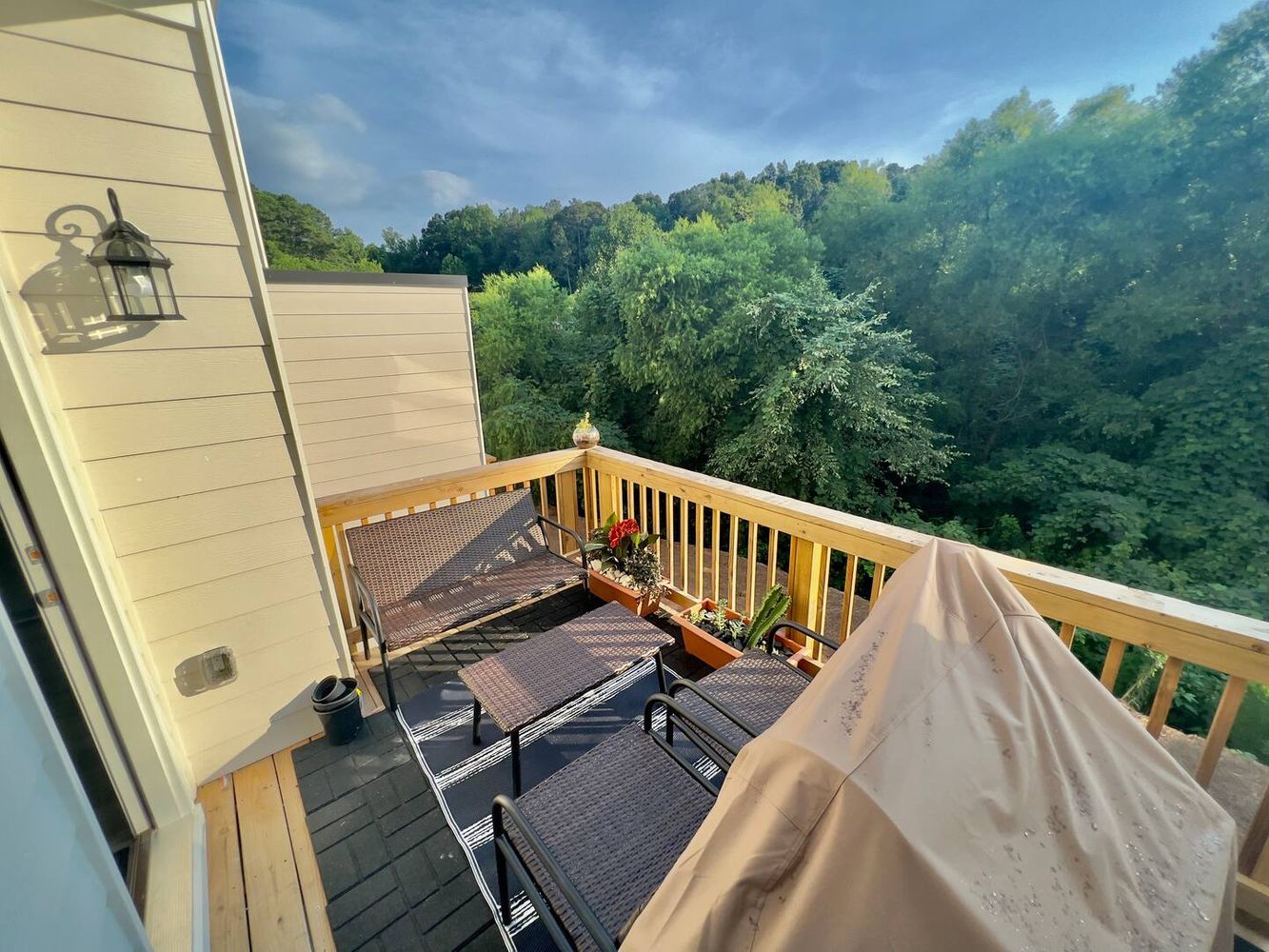 Laurel Ridge Cir, Atlanta GA 30344 on Alcove