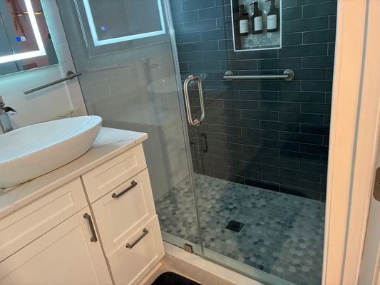 Glenwhite Dr listing photo