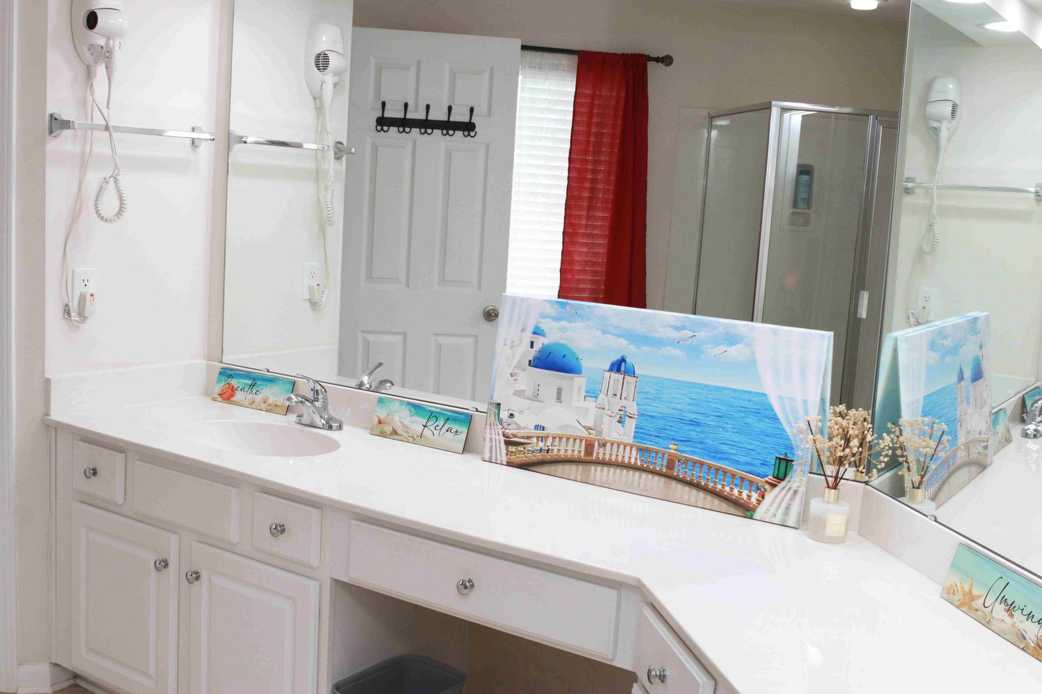Co-living rooms at Red Birch Dr, Charlotte NC 28262 on Alcove