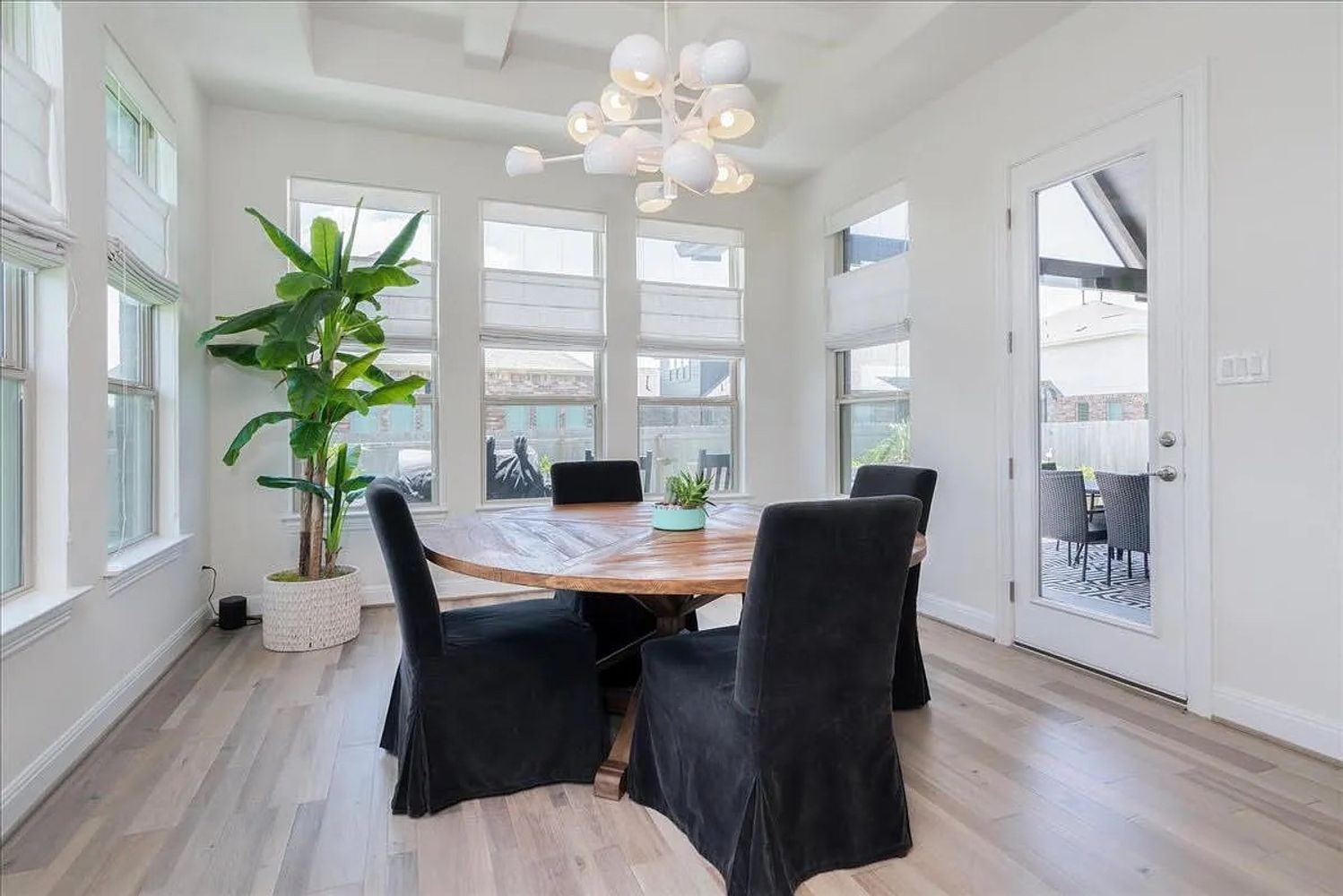 Fresno Ave, Pflugerville TX 78660 on Alcove