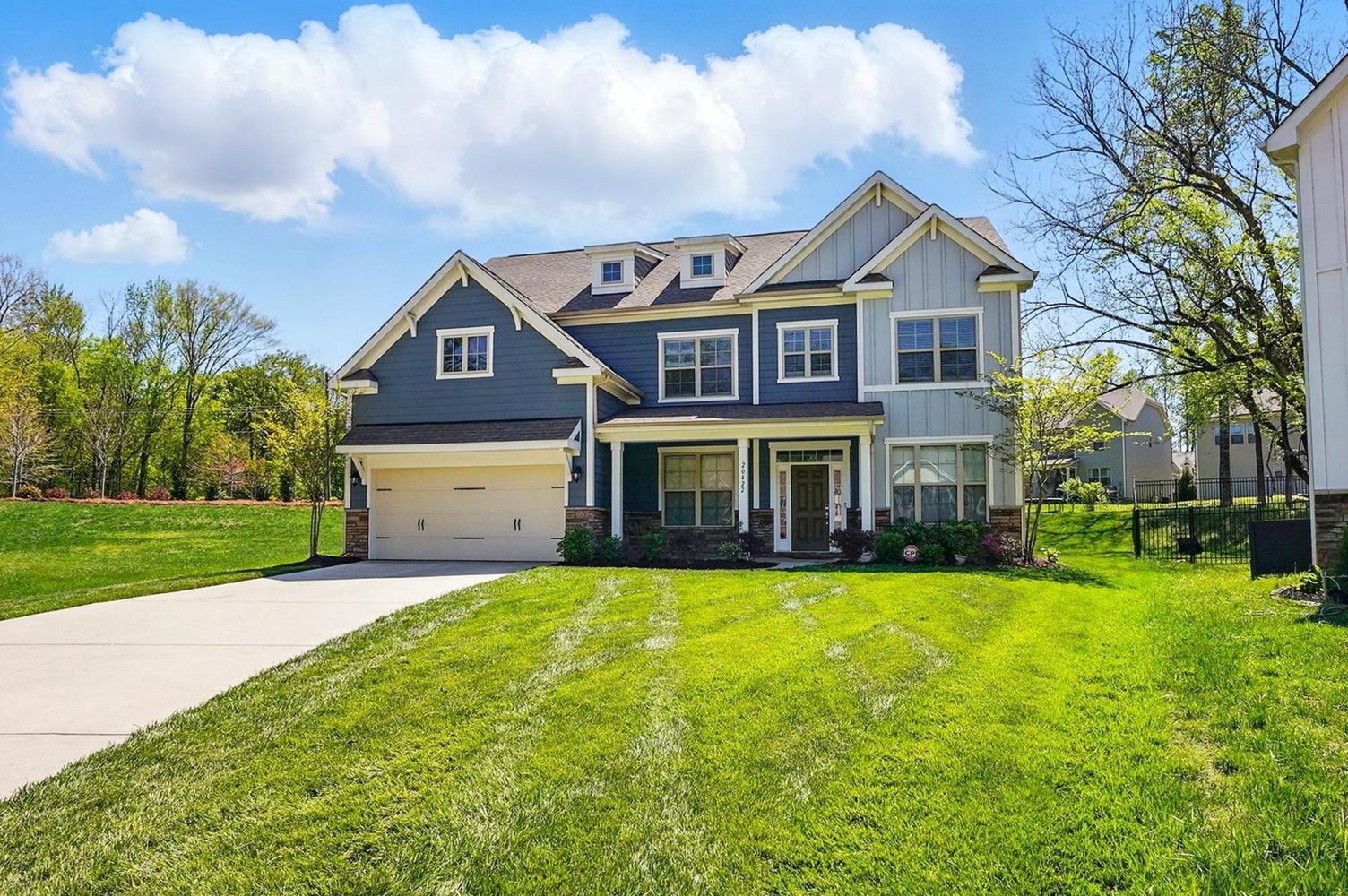 Creek Bend Edge Ct, Matthews NC 28105 on Alcove