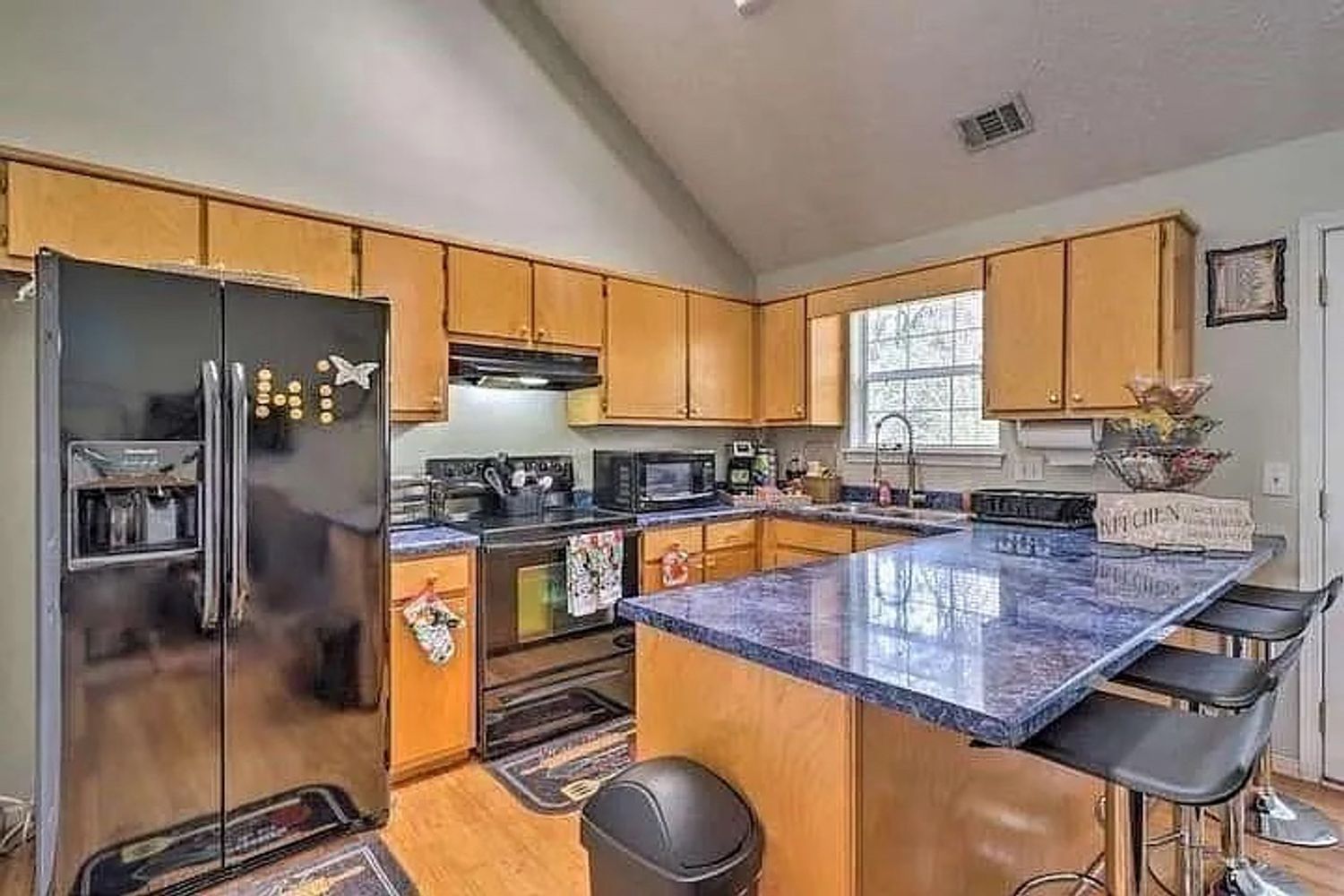 Oak Dr, Hapeville GA 30354 on Alcove