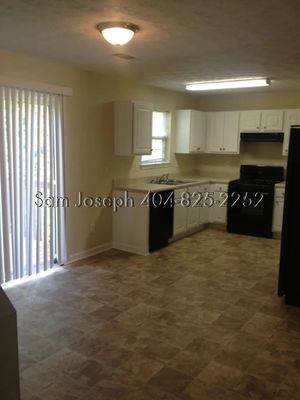 Village Bluff Dr, Lawrenceville GA 30046 on Alcove