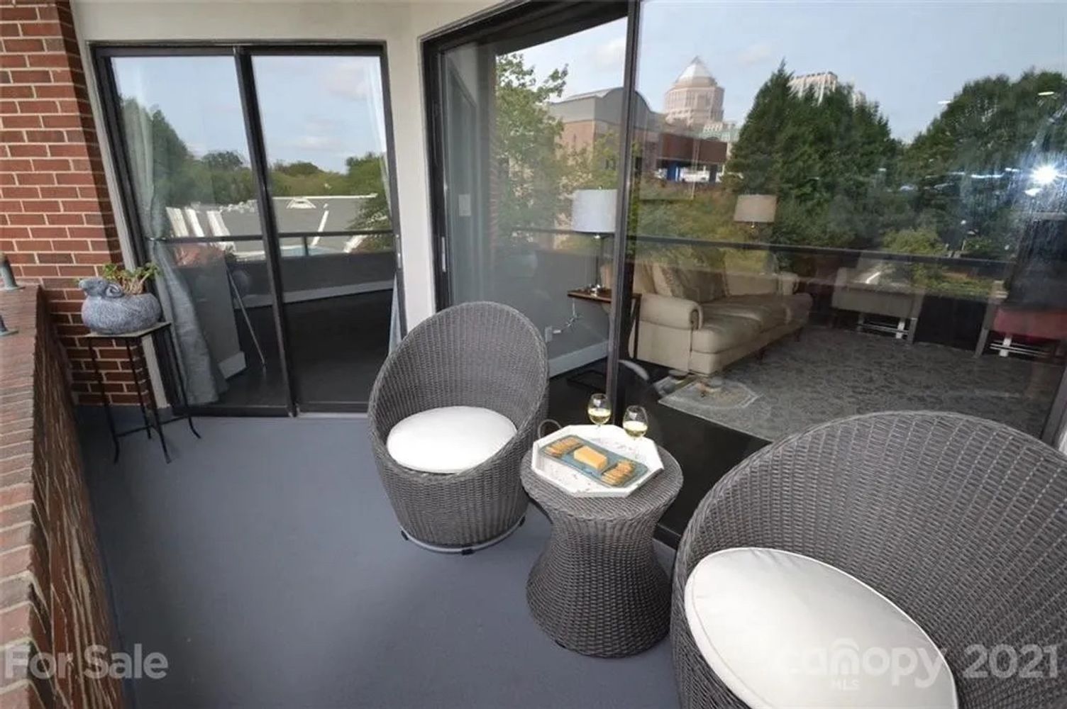 N Poplar St, Charlotte NC 28202 on Alcove