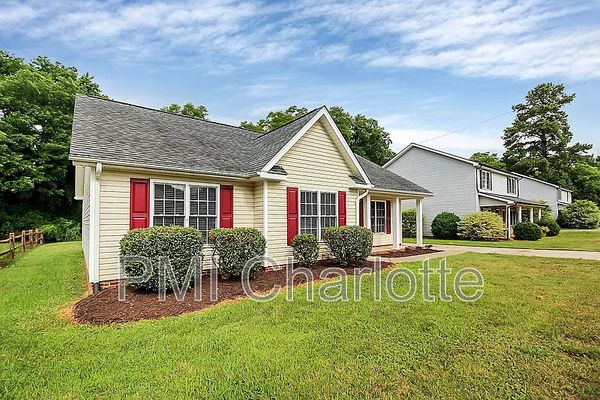 S Ridge Ave listing photo