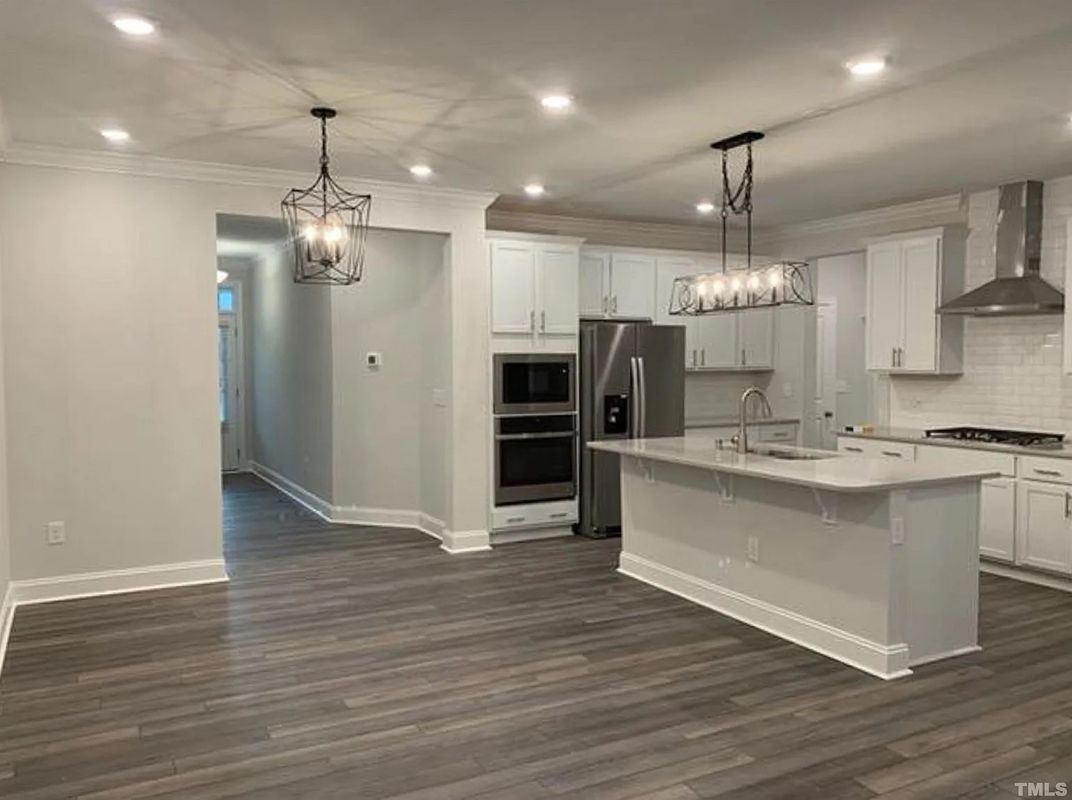 Chirping Bird Ct, Cary NC 27519 Alcove