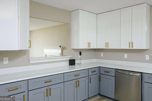 Brown Dr listing photo