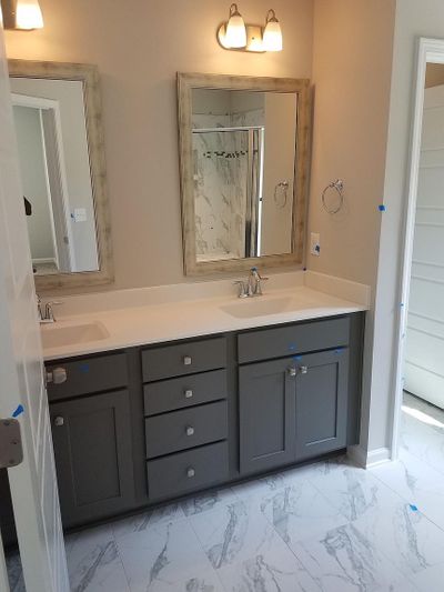 Metropolitan Dr listing photo