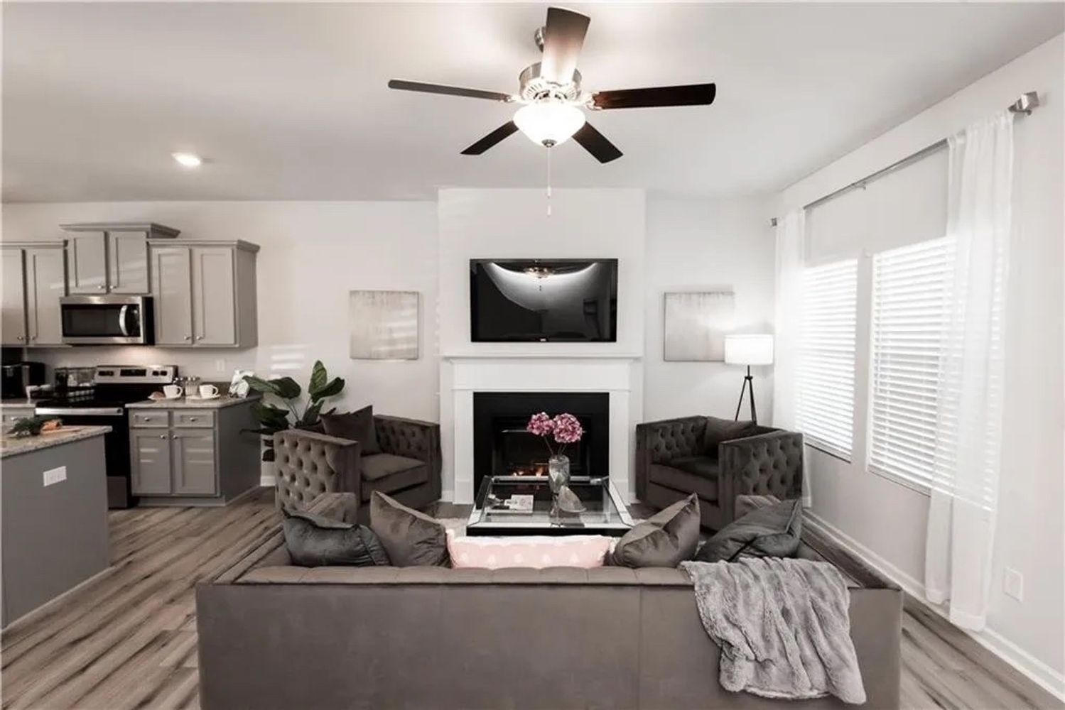 Shaffer Ct, Union City 30291 on Alcove