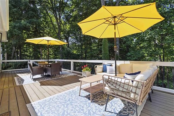 Glenwhite Dr listing photo