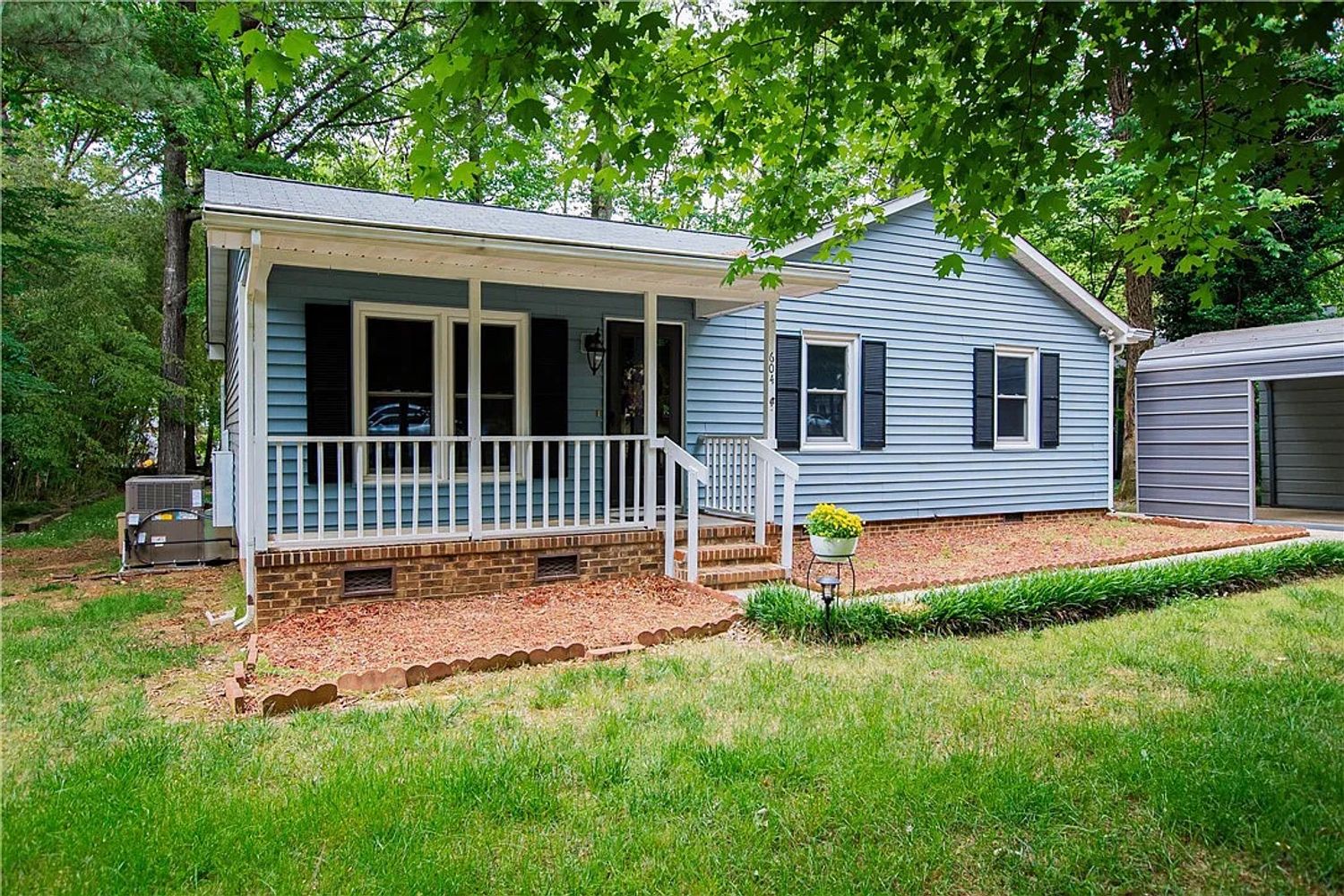 Sanderson Dr, Durham 27704 on Alcove