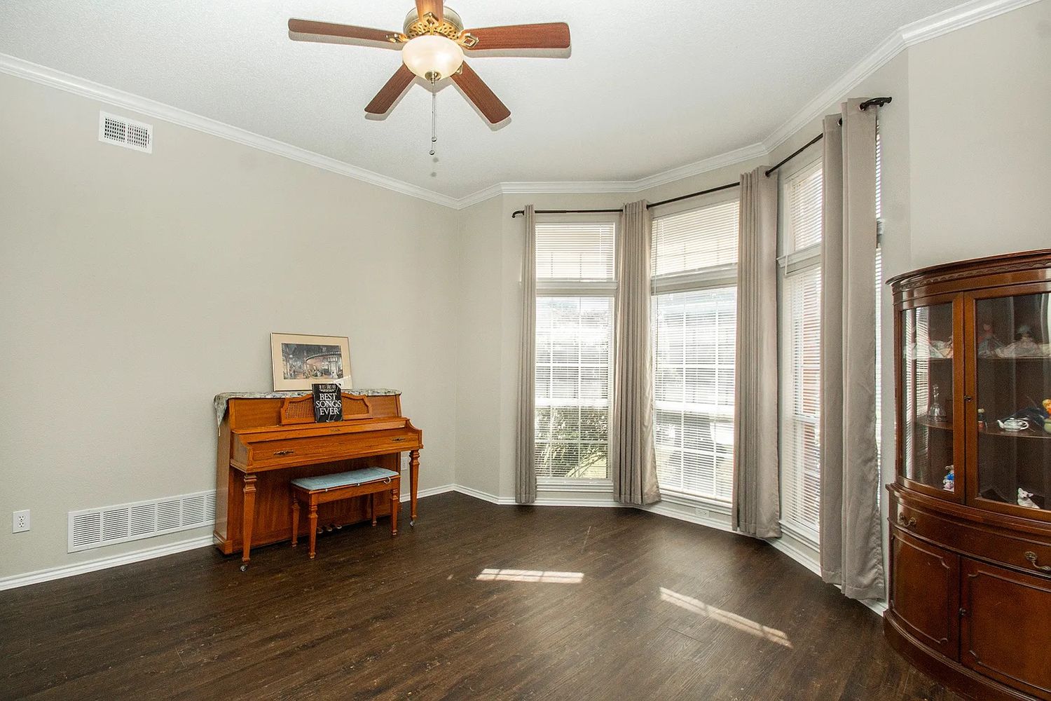 Kentshire Cir, Plano TX 75025 on Alcove