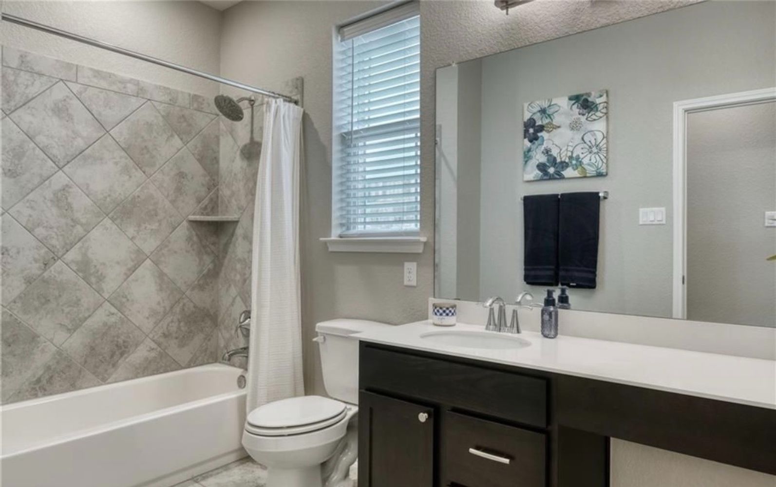 Muenster Dr, Hutto TX 78634 on Alcove