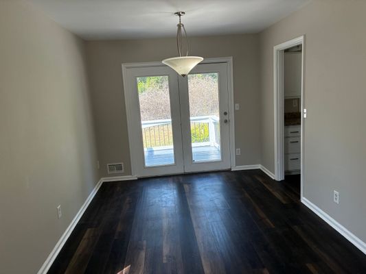 Reba Rd listing photo