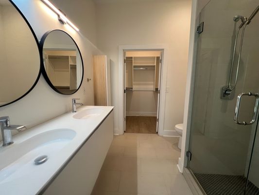 Custer Ave Se listing photo