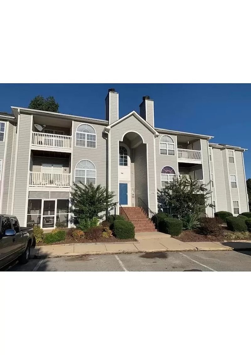 Lawndale Dr, Greensboro NC 27455 Alcove