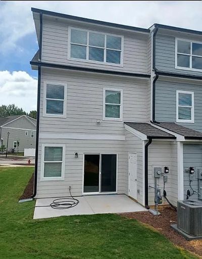 Old Grove Ln listing photo