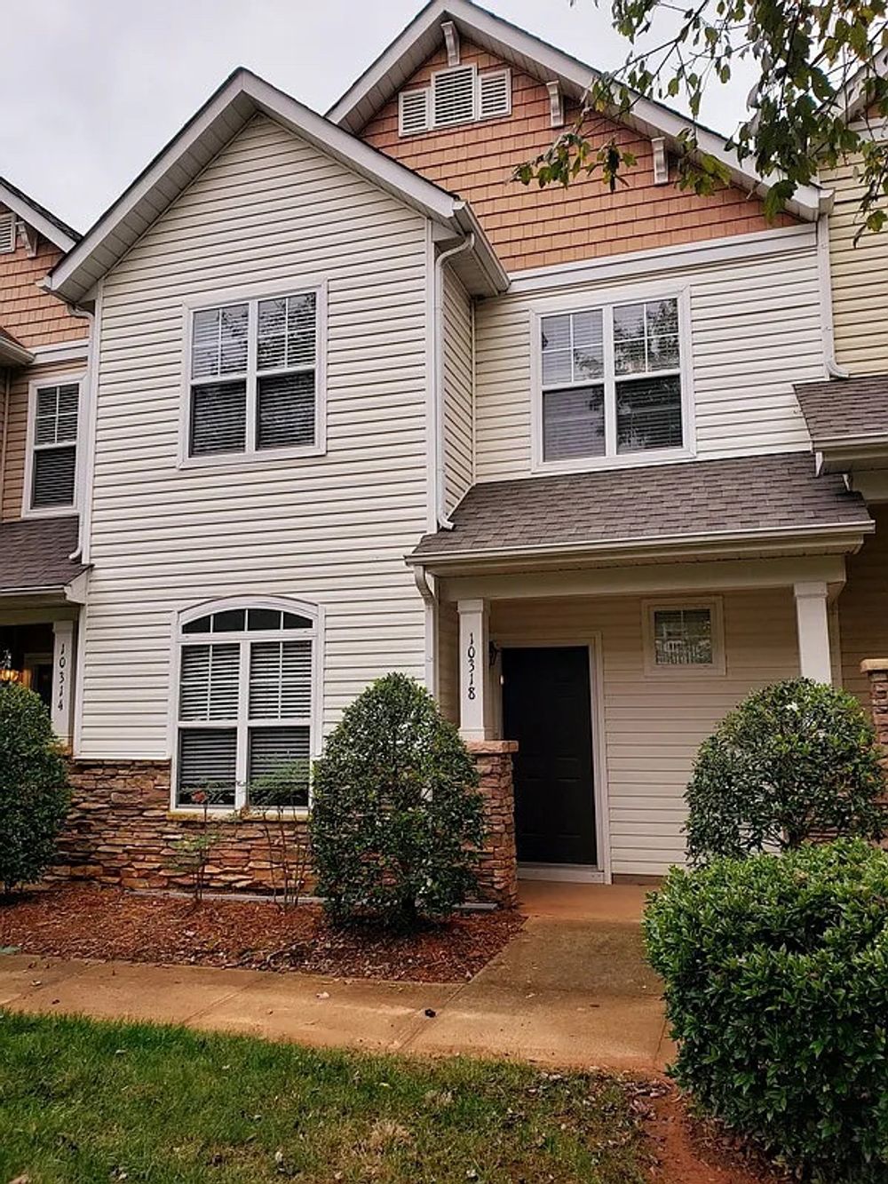 McGoogan Ln, Charlotte 28277 on Alcove