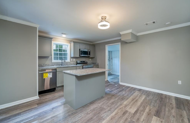 Grand Ave Sw listing photo