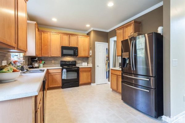 Autumn Leaf Ln, Durham, NC listing photo