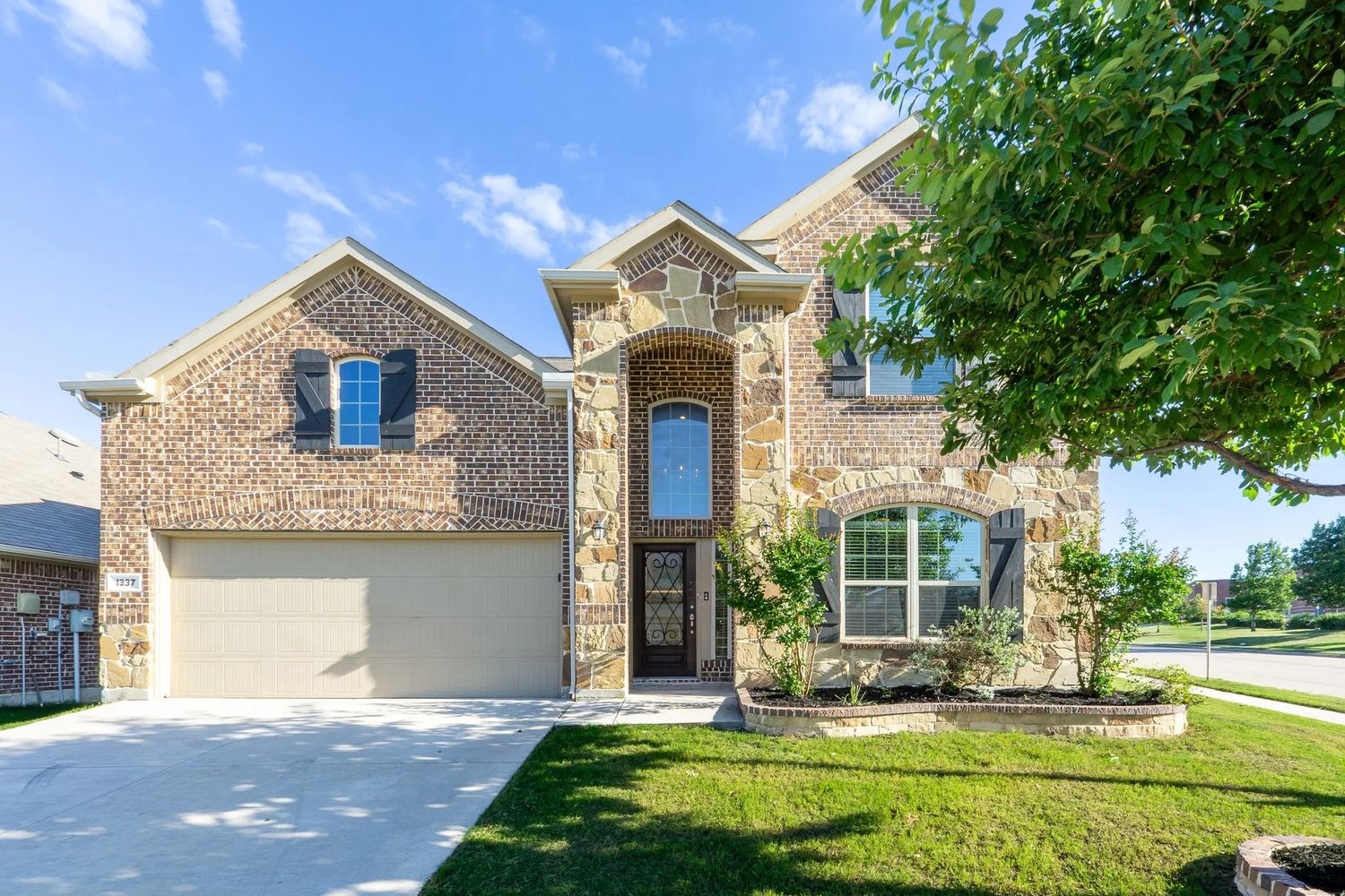 Zanna Grace Way, Haslet TX 76052 on Alcove