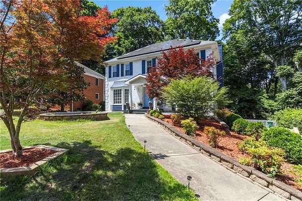 Glenwhite Dr listing photo
