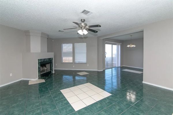 Heyerdahl Dr listing photo