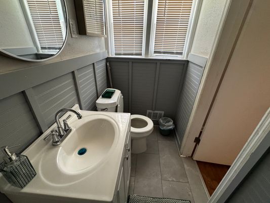 Winthrop Rd listing photo