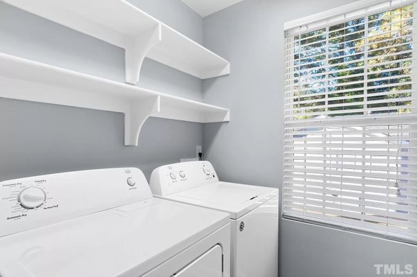 Pineland Cir, Raleigh, NC listing photo