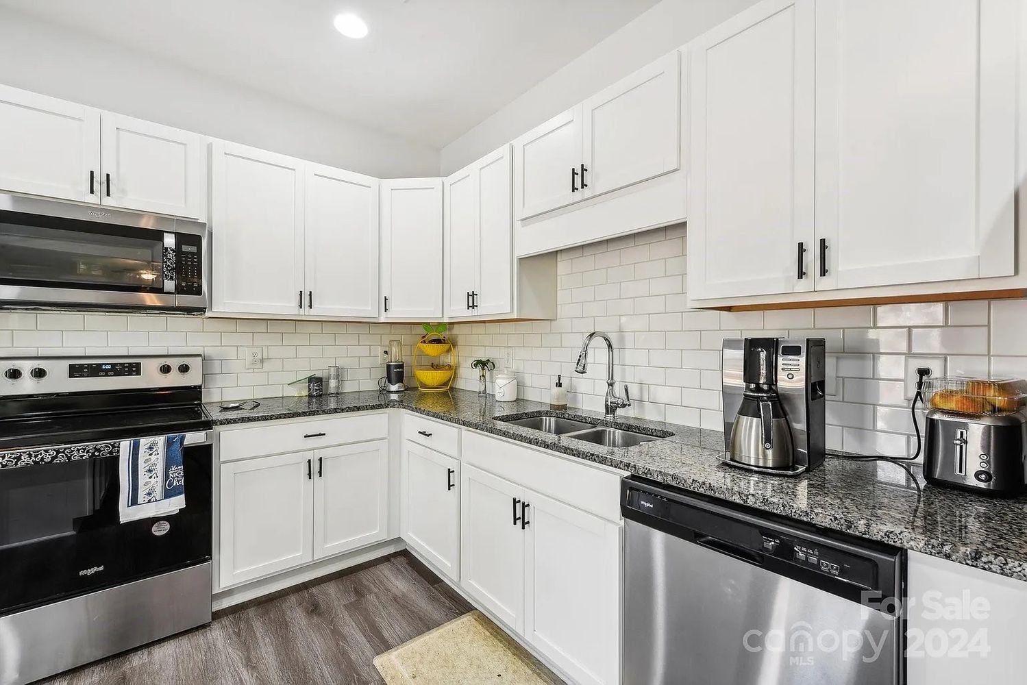 Denbur Dr, Charlotte NC 28215 on Alcove